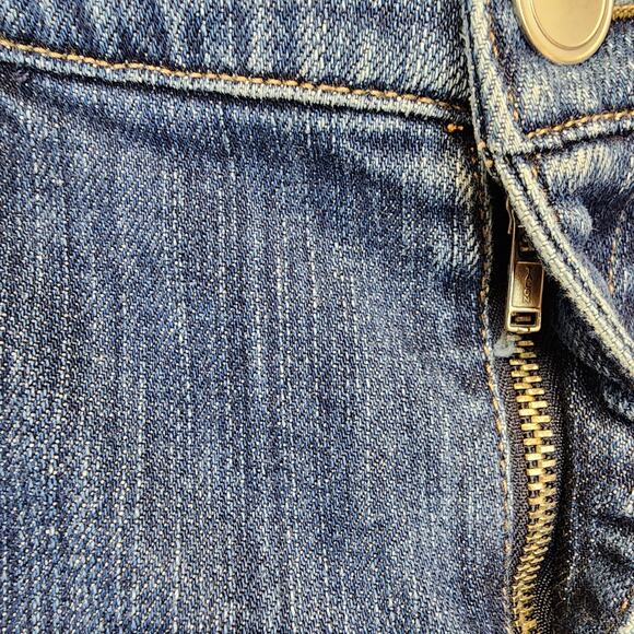 Bandolino Embroidered Stretch Jeans Size 8 30" Frayed Pockets Medium Wash Y2K - Picture 3 of 11